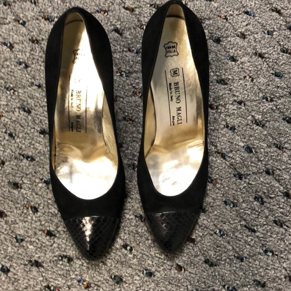 ❤️❤️Beautiful Bruno Magli‎ Pumps suede and leather